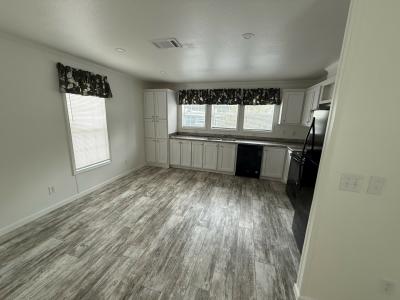 Photo 4 of 10 of home located at 9100 SW 27th Ave #D022 Ocala, FL 34476