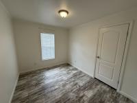 2020 Champion RH2723E7216 Mobile Home