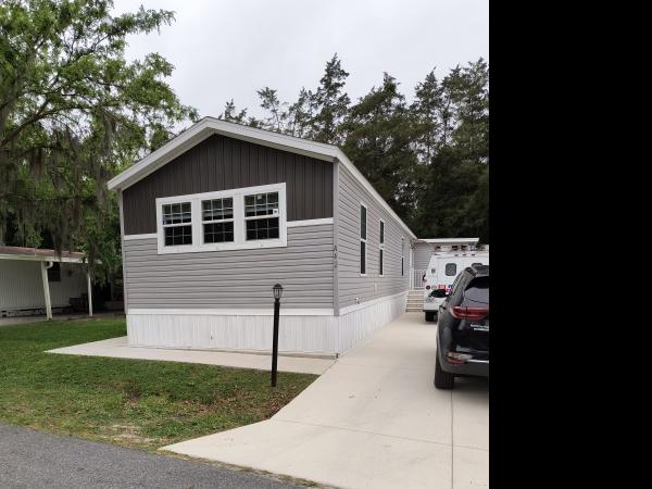 2020 Champion RH2703D7016 Mobile Home