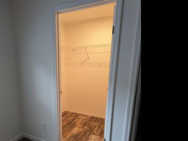 2020 Champion RH2703D7016 Mobile Home