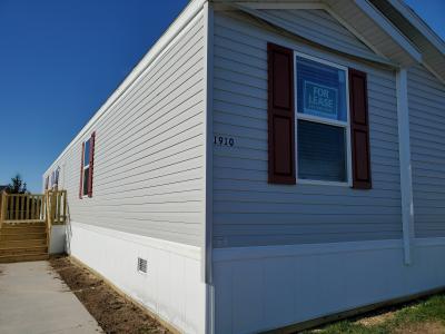 Mobile Home at 1910 Western Drive SW Lot 211 Cedar Rapids, IA 52404