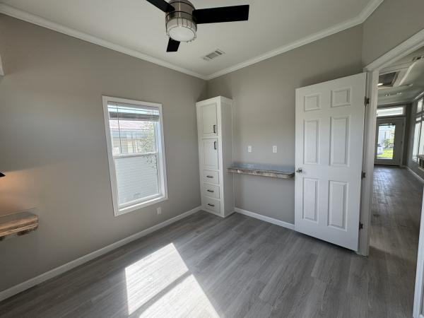2023 360LH13381B  Home