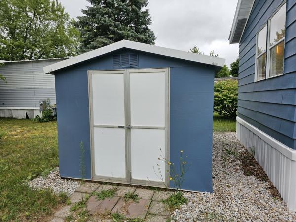 1978 Holly Park RES25940 Mobile Home