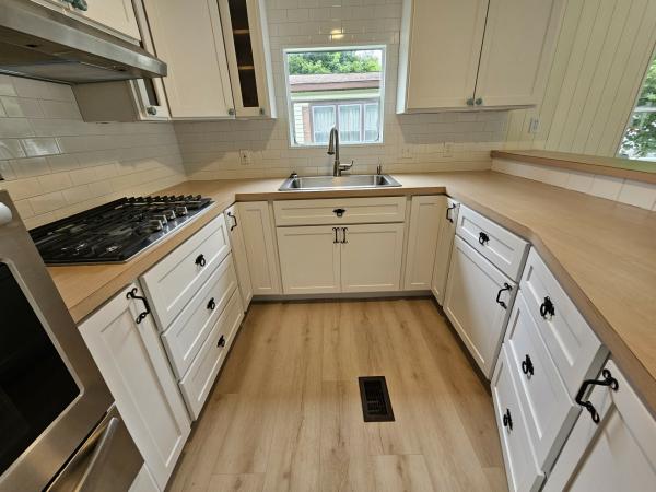 1978 Holly Park RES25940 Mobile Home