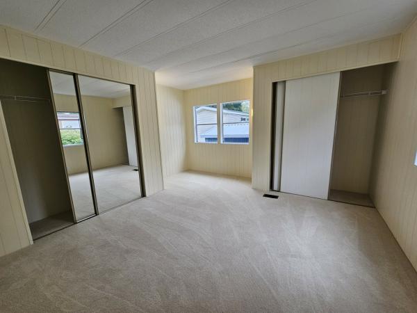 1978 Holly Park RES25940 Mobile Home