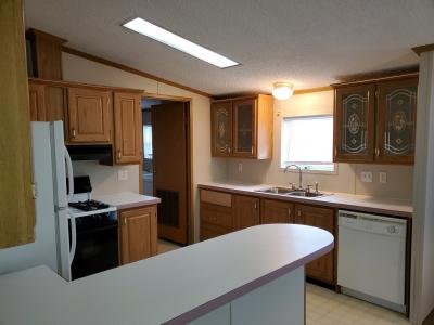 Photo 4 of 11 of home located at 7009 El Paso Blvd Romulus, MI 48174