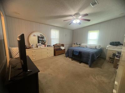 Photo 5 of 28 of home located at 619 American Way Lakeland, FL 33815