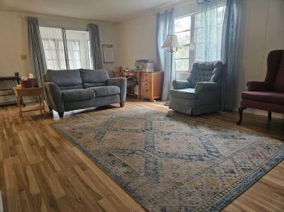 Photo 5 of 21 of home located at 9925 Ulmerton Rd., #262 Largo, FL 33771