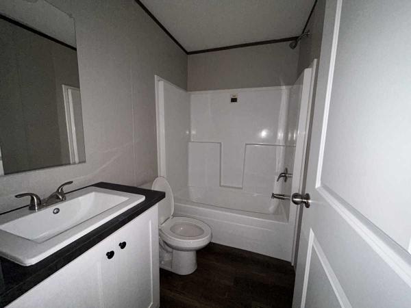 2025 Commodore  Manufactured Home