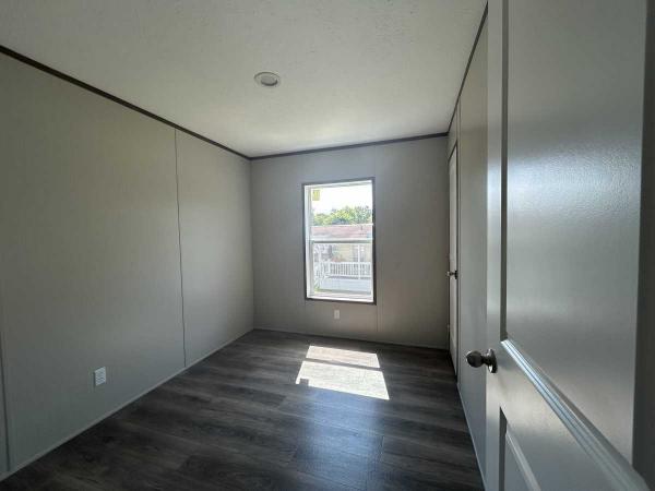 2025 Commodore  Manufactured Home