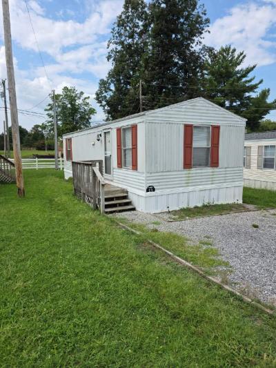 Mobile Home at 230 Valley Ln Ten Mile, TN 37880