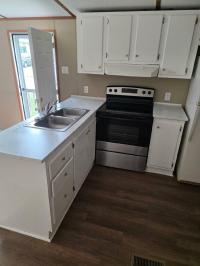 2000 Clayton 1 + 1 Mobile Home