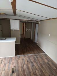 2000 Clayton 1 + 1 Mobile Home