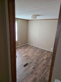 2000 Clayton 1 + 1 Mobile Home