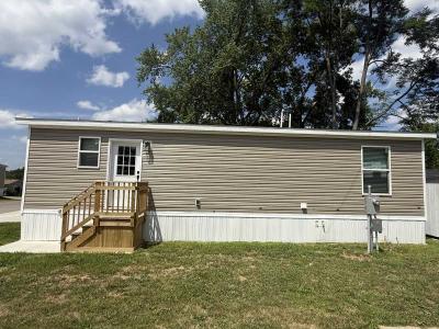 Photo 5 of 17 of home located at 171 Carolyn Jackson, MI 49203