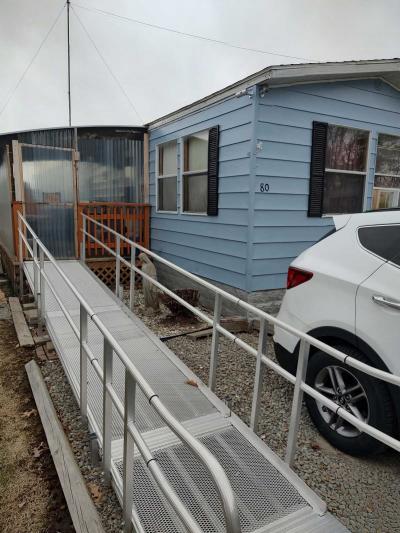 Mobile Home at 80 Interstate Dr Claysille, PA 15323