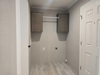 Photo 4 of 8 of home located at 172 Taylor Jackson, MI 49203