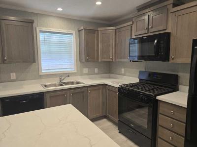 Photo 2 of 8 of home located at 172 Taylor Jackson, MI 49203