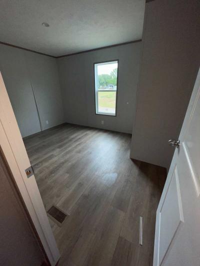 Photo 4 of 5 of home located at 2016 Madison Ln Wellington, KS 67152