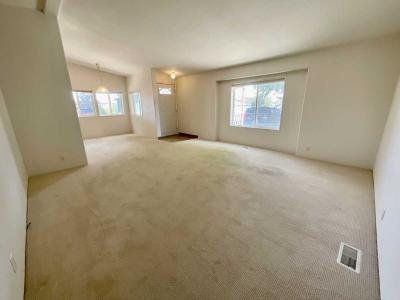 Photo 4 of 33 of home located at 500 W Goldfield Avenue #32 Yerington, NV 89447