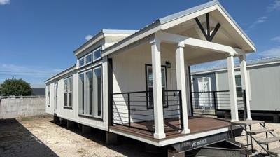 Mobile Home at 1999 N Ih-35 New Braunfels, TX 78130