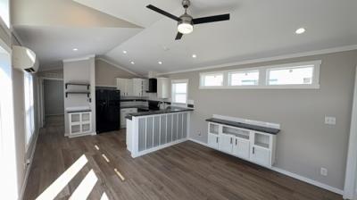 Photo 2 of 26 of home located at 1999 N Ih-35 New Braunfels, TX 78130