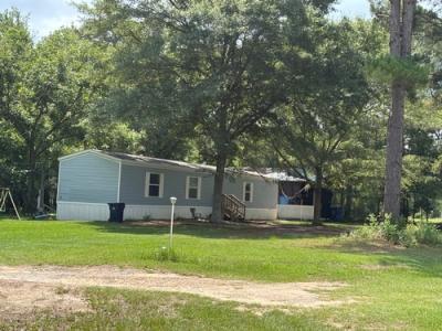 Mobile Home at 548 Bump Rd Webb, AL 36376