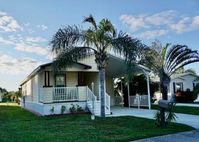Photo 2 of 38 of home located at 41 Montilla Way Port St Lucie, FL 34952