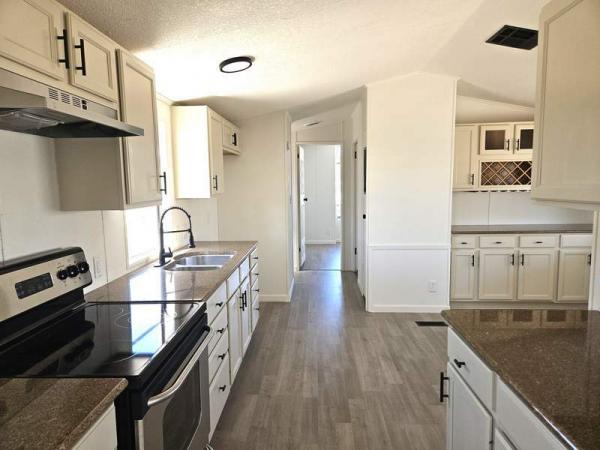 1987 Schult Manufactured Home