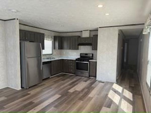 2021 Fleetwood 430HH16663F Manufactured Home