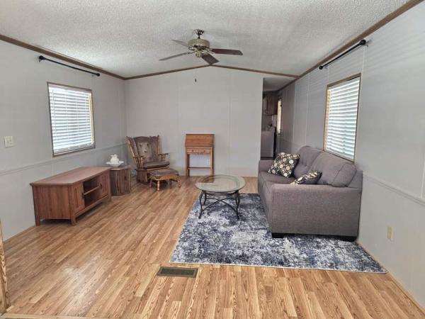 1988 N\A Manufactured Home