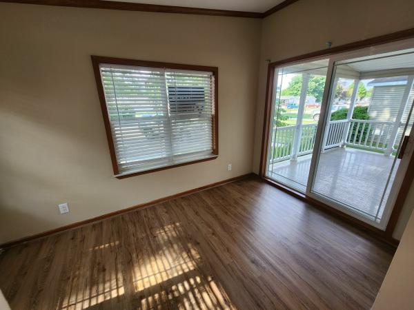 2005 Skyline Woodfield Mobile Home