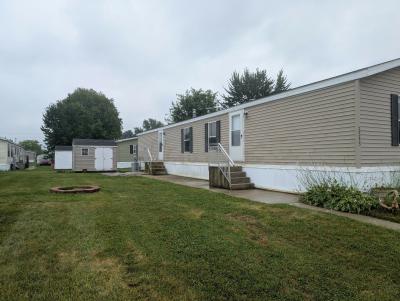 Photo 2 of 7 of home located at 25233 Saxony Woodhaven, MI 48183