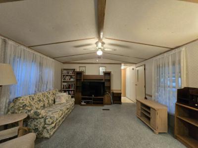 Photo 2 of 19 of home located at 1023 Dogwood Cir. Wildwood, FL 34785