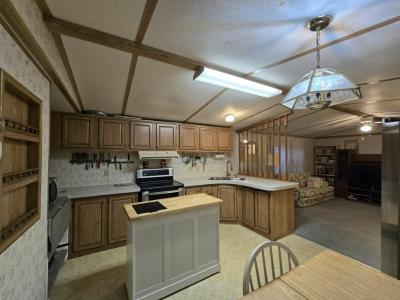 Photo 3 of 19 of home located at 1023 Dogwood Cir. Wildwood, FL 34785