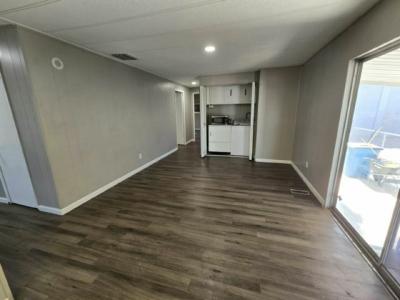 Photo 3 of 10 of home located at 3642 Boulder Highway, #312 Las Vegas, NV 89121