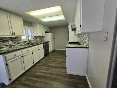 Photo 4 of 10 of home located at 3642 Boulder Highway, #312 Las Vegas, NV 89121