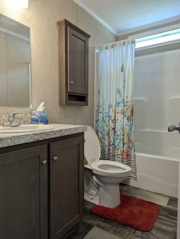 2021 Champion - Redman 9 NWD-A-25201  Home