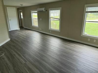 Photo 2 of 7 of home located at 6407 SE 108th Street Lot #31 Belleview, FL 34420