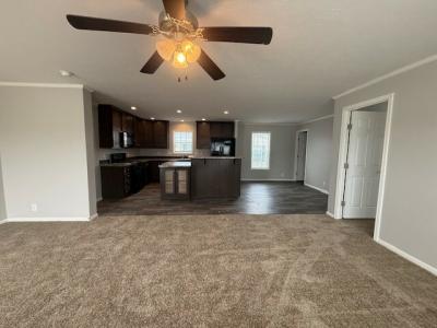 Photo 2 of 11 of home located at 4170 Hexhill Ct Fort Wayne, IN 46818