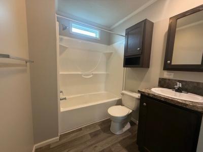 Photo 4 of 11 of home located at 4170 Hexhill Ct Fort Wayne, IN 46818