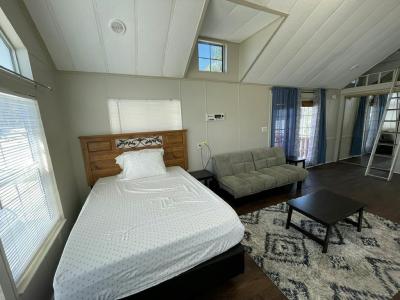 Photo 4 of 20 of home located at 36014 Sand Road Grand Island, FL 32735
