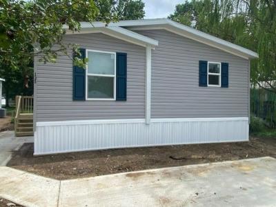 Mobile Home at 135 Sweetbriar Drive Lot 20135 Batavia, OH 45103