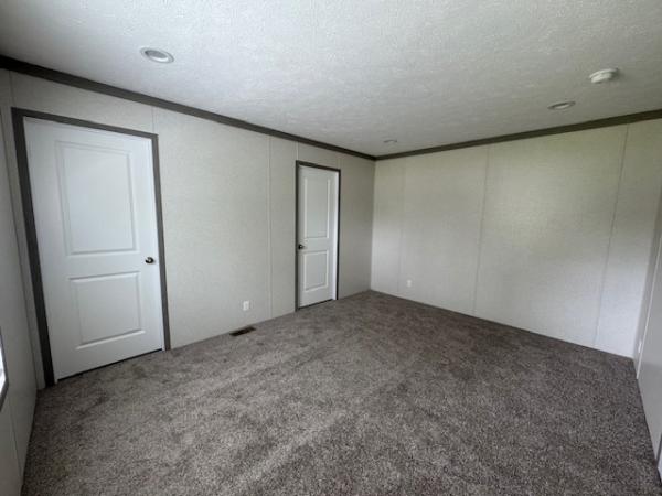 2025 Clayton Mobile Home