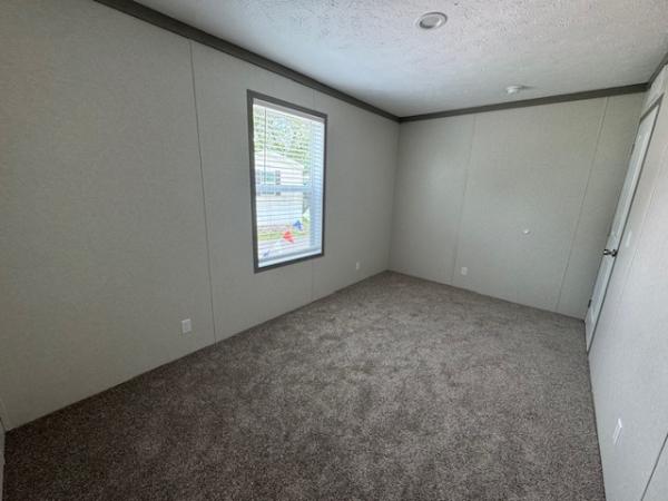 2025 Clayton Mobile Home