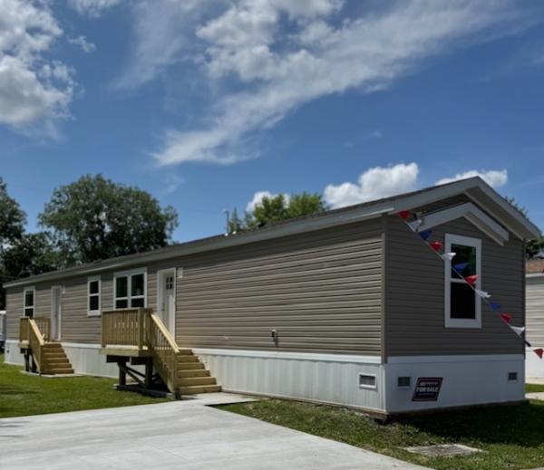 2025 Clayton Mobile Home