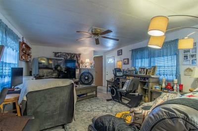Photo 5 of 19 of home located at 2627 S. Lamb Blvd. Las Vegas, NV 89121