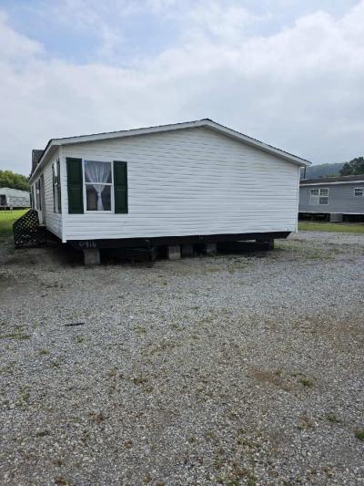 Photo 3 of 27 of home located at 175 Belcher Rd Sweetwater, TN 37874