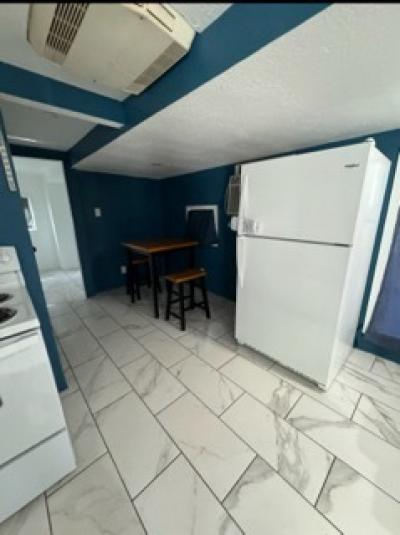 Photo 2 of 28 of home located at 6900 Ulmerton Rd Largo, FL 33771