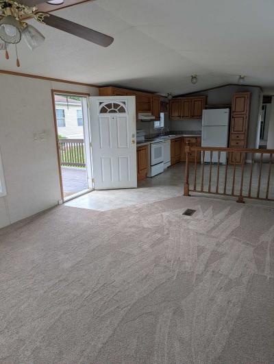 Photo 3 of 11 of home located at 378 Vine Circle Martinsburg, WV 25403